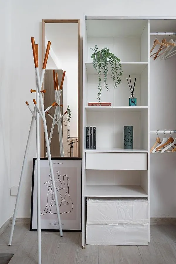 Design Suite In The Heart Of Bicocca University Milan Apartment
